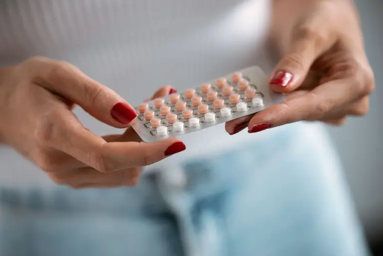 Badania laboratoryjne u pacjentek przyjmujących hormony (antykoncepcję hormonalną, HTZ)