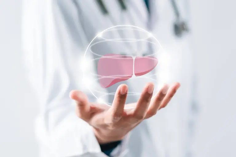 Autoimmunologiczne zapalenie wątroby – co to za choroba? Objawy, przyczyny, diagnostyka i leczenie