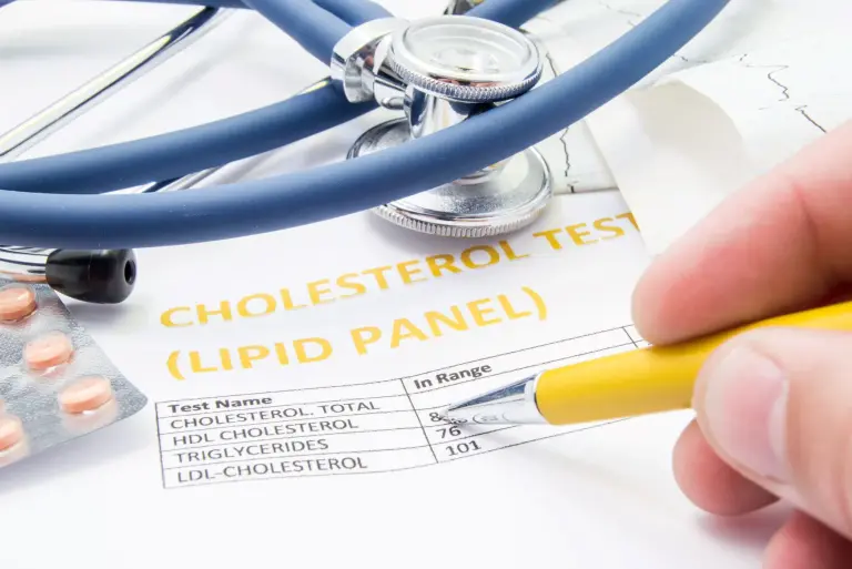 Lipidogram (profil lipidowy) – co to za badanie? Jak się do niego przygotować?