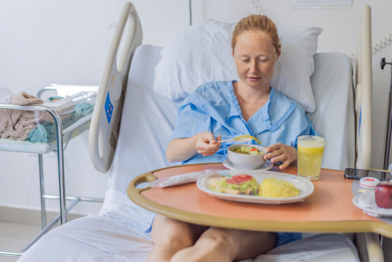 Dieta po CC – co można jeść a czego unikać? Przykładowe jadłospisy