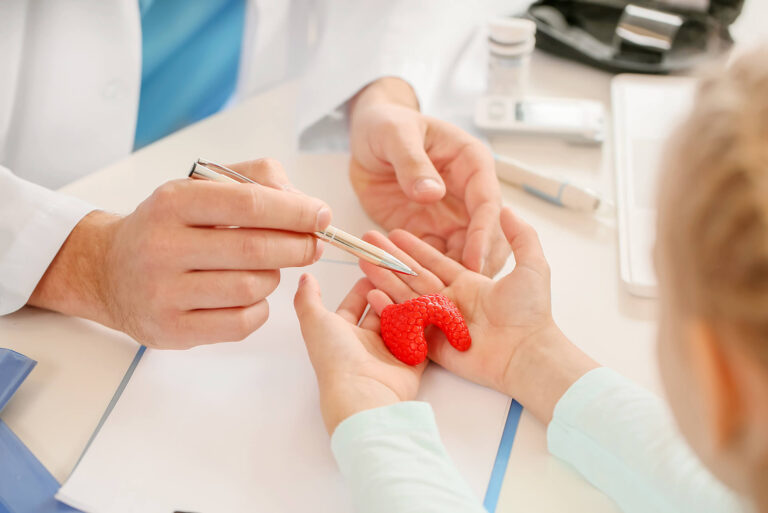 Choroba Hashimoto u dzieci: objawy, przyczyny, diagnostyka i leczenie