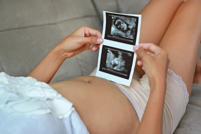 Badania_prenatalne_I_trymestr_cover Badania_prenatalne_I_trymestr_cover
