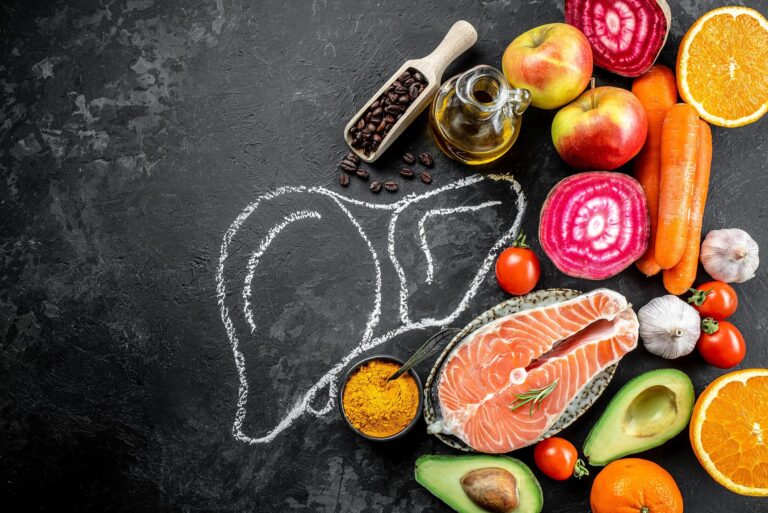 Dieta na stłuszczenie wątroby – zasady, jadłospis i przykładowe przepisy